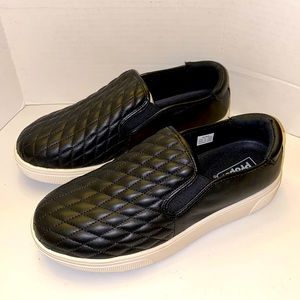 NOB Women’s Propét Karly Slip-On Sneakers 9X (2E)